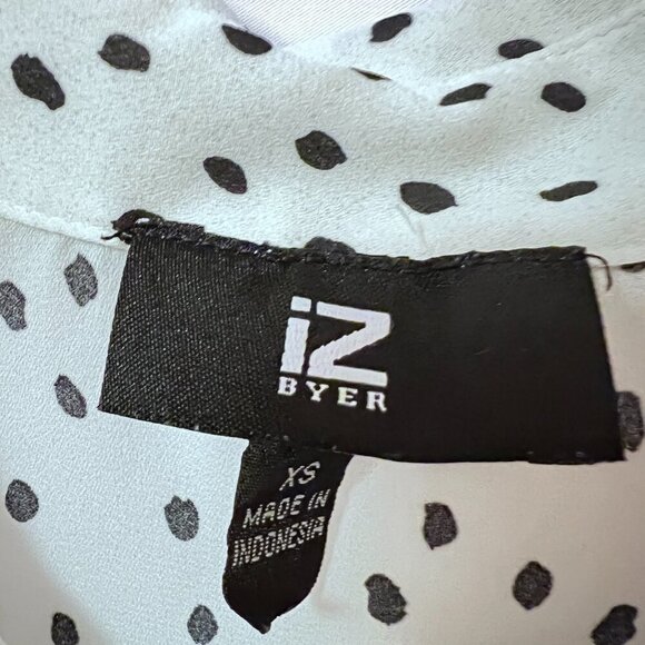IZ BYER Women's White/Black, Polka Dot, Button Up, Twisted Mid Drift - XS - Picture 5 of 11